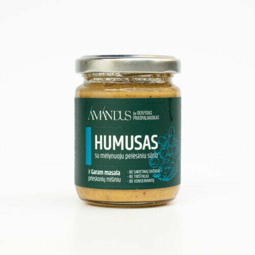 Humusas su mėlynuoju pelėsiniu sūriu ir Garam masala prieskoniais