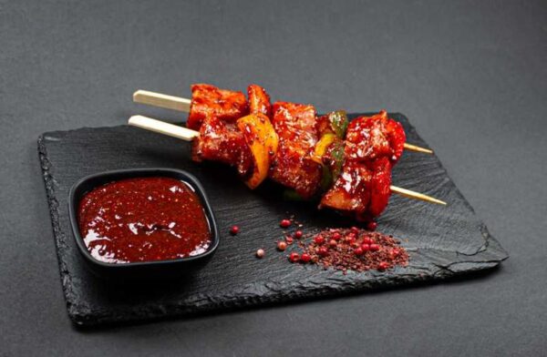 MARINATAS SU JUODAISIAS SERBENTAIS